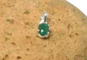 1Ct Oval Cut Lab Created Green Emerald Pendant 14K White Gold Plated Free Chain