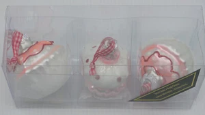 NEUWERTIGES PAKET MIT 3 WEIHNACHTSSCHMUCK, CUP CAKE, CUPCAKE FIGUREN, DEKORIERT - Bild 1 von 6