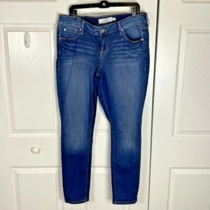 Size 12R Torrid Skinny Mid Rise Distressed Jeans  (Read) - Picture 1 of 9