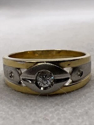PRECIOSO ANILLO BANDA DE BODA 14K sólido oro dos tonos circonita blanca para hombre 7,4 gr. Talla 11 Foto 1 de 4