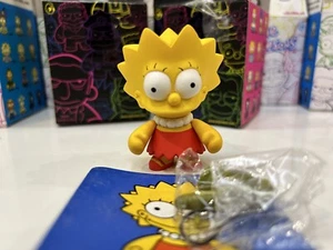 Kidrobot THE SIMPSONS FIGURES 3" VINYL ART FIGURE Lisa Simpson - Foto 1 di 1