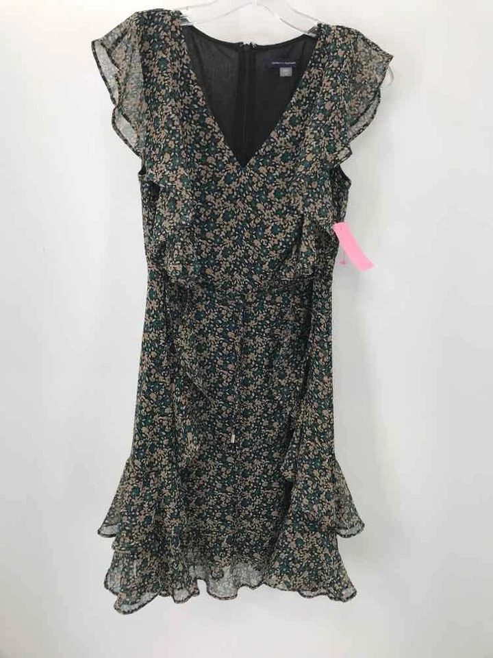 Pre-Owned Tommy Hilfiger Green Size 6P Floral Short Short Sleeve Dress - Image 1 of 3