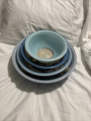 Pyrex Moody Blues Clear Bottom Mixing/Nesting Bowl Set 1980s USA 322 323 325 326 - Image 1 of 4