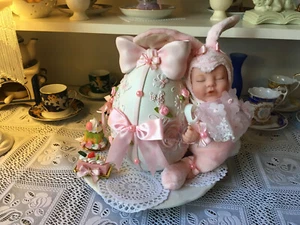 Deko Ostern Baby Häschen Petit Fours Spitze Rose Teller n.Tilda Art Landhaus NEU - Bild 1 von 8