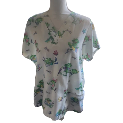 Simply Basic Women’s Sz Large Scrub Top Butterflies Frogs 2 Pockets V Neckline - Image 1 of 4
