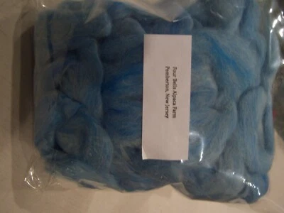   Alpaca and Bamboo Blend Roving:  4 oz      Spin/Felt - Image 1 of 2