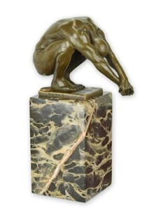 Figura de Bronce Escultura "The Dive " Buzos Sobre Zócalo Mármol H 23 CM Desnudo - Imagen 1 de 5