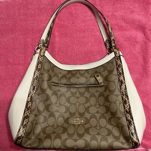 BOLSO DE HOMBRO GRANDE COACH MONEDERO Cuero de Reptil Doble Asa Off White - Imagen 1 de 24