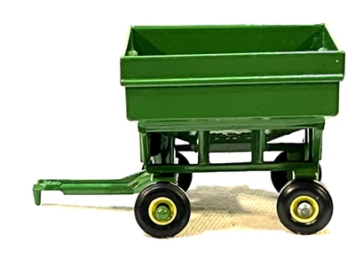 ERTL 1/64 Gravity Feed Wagon Farm Toy Green Diecast - Image 1 of 4