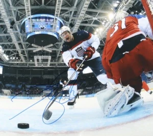 DAVID BACKES Signed TEAM USA PHOTO 8X10" COA - Picture 1 of 1