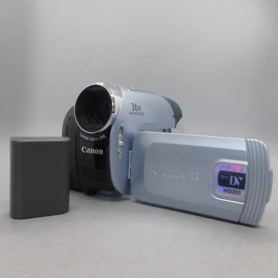 Canon MD205 Handheld MiniDV Camcorder Blue Tested - Image 1 of 4