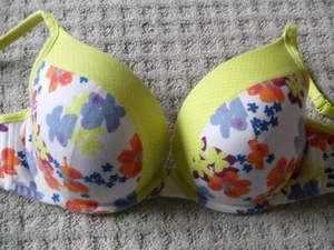 Bellissimo reggiseno floreale giallo taglie forti Cacique taglia 44C foderato con rialzo/ferretto - Foto 1 di 2