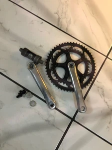 Juego de bielas de bicicleta de carretera Shimano doble - 170 mm 52/39 dientes y pedalier - Imagen 1 de 6