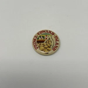 Vintage Prince Edward Island Souvenir Pin Pinback Round Button - Bild 1 von 3