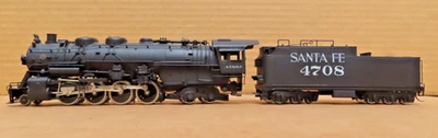 NJ INTERNATIONAL DAIYOUNG MODEL CO. ATSF 2-8-4 #4708 HO SCALE BRASS - Image 1 of 4