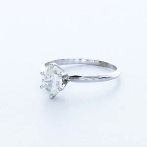 ANILLO SOLITARIO CLÁSICO ORO BLANCO 14K CORTE OVALADO D/VS2 DIAMANTE CREADO EN LABORATORIO 1,3 QUILATES - Imagen 1 de 3