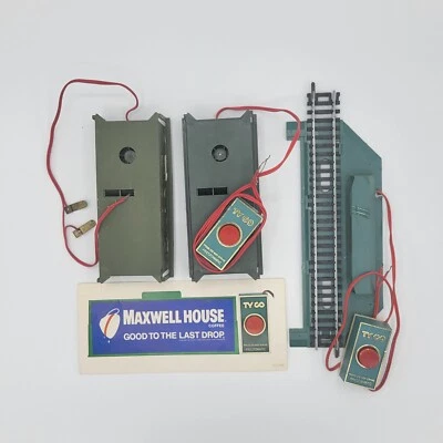 Tyco HO Scale Prestomatic Whistle Switch and Track Dump - Image 1 of 4