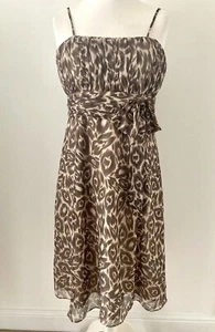 Gina Bacconi Sz 14 Beige Taupe Chiffon Dress Ruched Boned Bodice Bow Occasion - Picture 1 of 13
