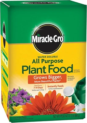 Alimento vegetal para todo uso soluble en agua Miracle-Gro, para todo tipo de plantas, 1,5 lb. Foto 1 de 4