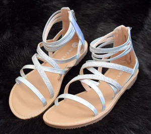 VV Silver Glimmer & Shimmer Gladiator Sandals, Girl's Size 5 Back Zip Flats, NEW - Picture 1 of 7