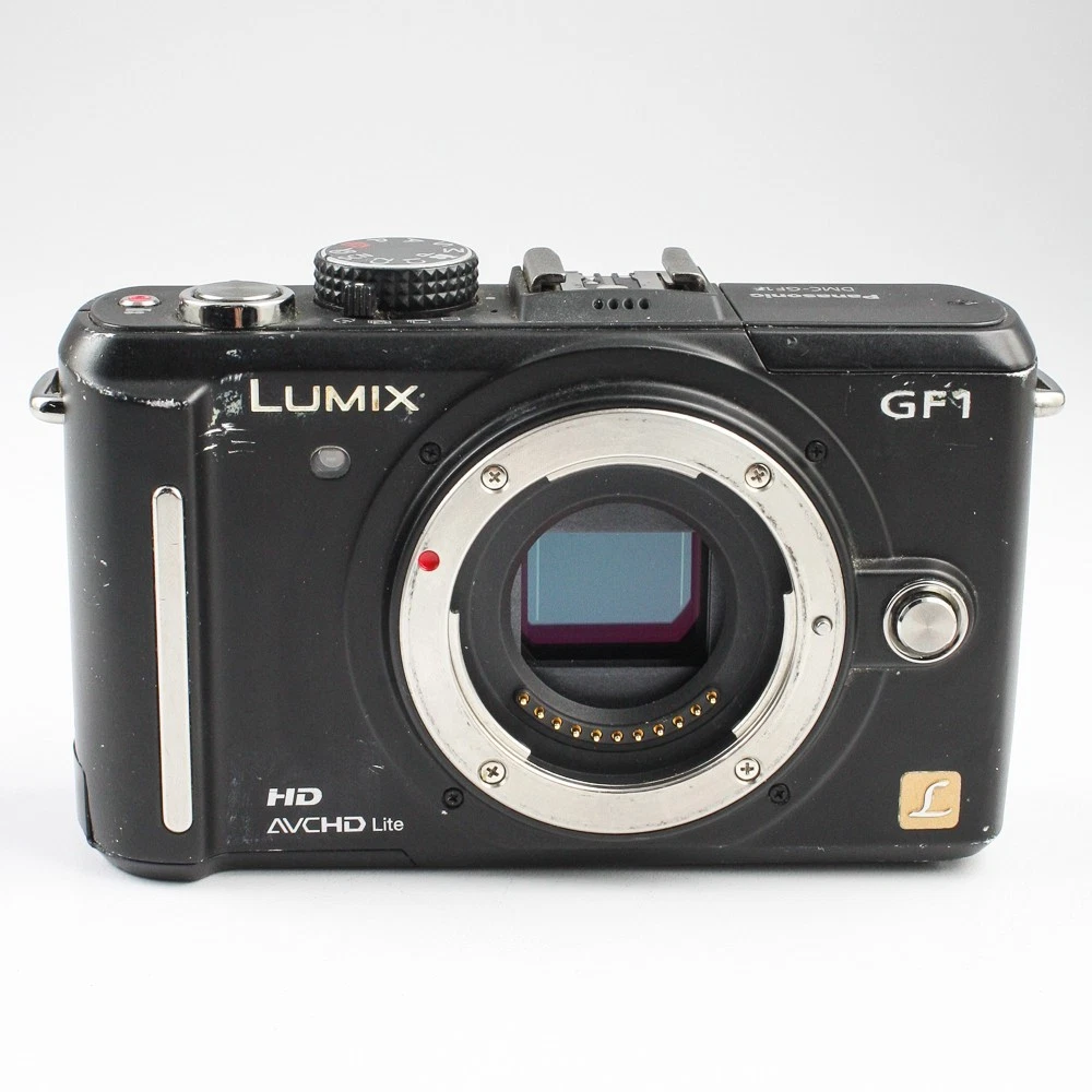 【動作OK】LUMIX GF1 赤 標準レンズセット Amazon | パナソニック デジタル一眼カメラ GF1 レンズキット(20mm/F1
