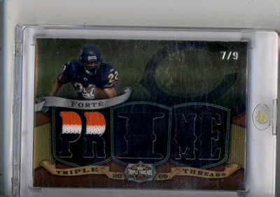 2009 TOPPS TRIPLE THREADS FOOTBALL #TTR-55 MATT FORTE PATCH /9 GOLD SP - Image 1 of 2