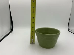Hull USA Pottery Barrel Flower Pot Planter Avocado Green F97 - Picture 1 of 6