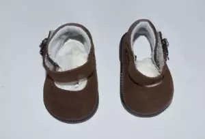 BRAUN KUNSTWILDLEDER SCHMETTERLING SCHNALLE SCHUHE PASSEN AMERICAN GIRL PUPPEN NEU GENERISCH - Bild 1 von 1