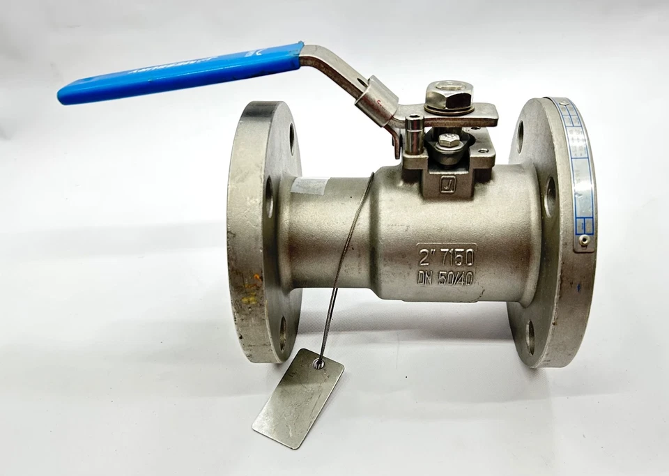 Jamesbury 2” 7150 CF8M 316SS Stainless Steel Flanged Ball Valve DN50 PN40 - Image 1 of 4