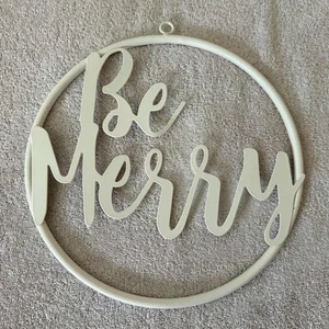 Corona Be Merry Christmas de metal blanco - Imagen 1 de 6