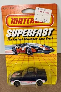 Vintage Matchbox Lesney Superfast SP23 Toyota MR2 in blau-weiß auf Karte - Bild 1 von 2
