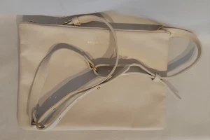 Holly and Tanager Womens Creme 100% Genuine Leather Companion Max Crossbody Bag - Picture 1 of 19