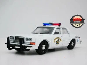 Coche de coleccionista Dodge Diplomat 1988 Highway Patrol escala 1:64 diecast - Imagen 1 de 9