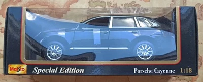 MAISTO Porsche Cayenne Nera Special Edition 2008 - Modellino 1:18 Cod. 31675 - Immagine 1 di 4