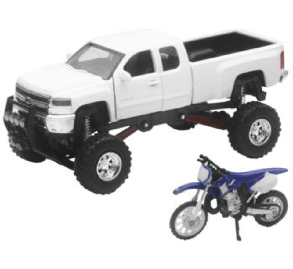 Silverado con réplica Yamaha YZ125 1:32 Foto 1 de 1