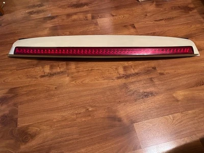 Cadillac Escalade EXT 2002-2013 alerón trasero tercera luz de freno lámpara negra Foto 1 de 4