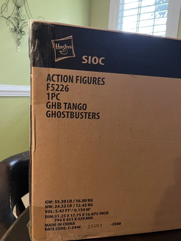Hasbro Ghostbusters Plasma Series Spengler’s Proton Pack Cover