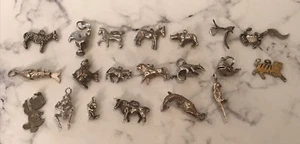 VINTAGE LOT OF 20 STERLING SILVER ANIMALS, FISH, WHALE, HORSE, ZEBRA ETC CHARMS - Picture 1 of 4
