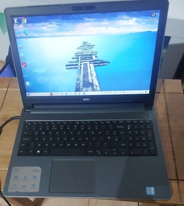 Dell Inspiron 15-5559 with new battery 8GB RAM 500GB HDD Core i5 laptop - Picture 1 of 17