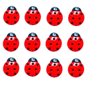 Pequeños botones Ladybug - insectos - chatarra de costura artesanal botones de Shelly y más - Imagen 1 de 2