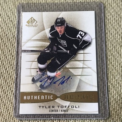 2013-14 SP Game Used Edition Authentic Rookies Gold Tyler Toffoli Rookie Auto RC - Image 1 of 4