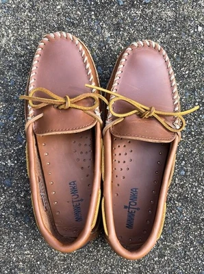 Minnetonka Leather  Classic Moccasins ￼Brown Leather Loafer Sz Women 9.5 Men 8 - Image 1 of 4