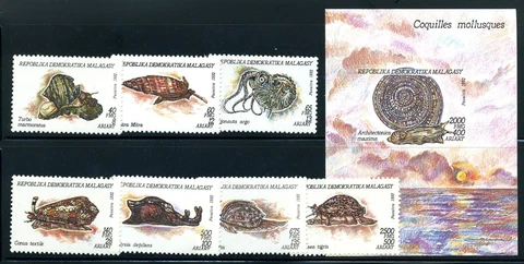Malagasy Scott #1122-9 - MNH stamp set & S/S - 1993 sea shells snails mollusks Cover