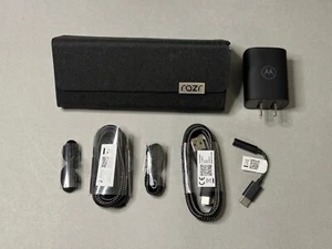NEW Original Motorola Razr USB-C Braided Cable Headphones 3.5mm Audio Adapter - Picture 1 of 3