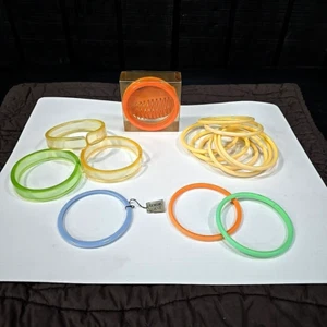 19pc VTG Bangle Bracelet Lot Lucite Thin Acrylic Plastic Stackable 60s 70s EUC - Picture 1 of 11