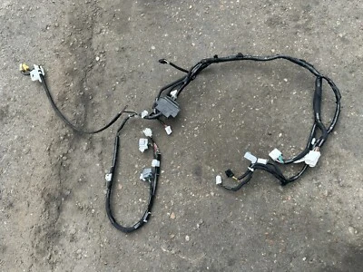 2021–2022 TOYOTA 4RUNNER ЖГУТ ПРОВОДОВ ЗАДНЕЙ ДВЕРИ ОТ ОРИГИНАЛЬНОГО ПРОИЗВОДИТЕЛЯ 82185 35211A - Изображение 1 из 4