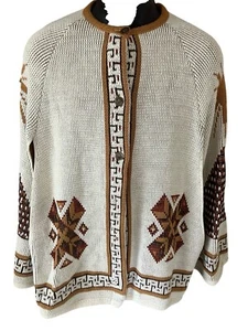 Sturbridge Vintage 70's Poncho Knit Native American Aztec Pyramid Metal Button - Picture 1 of 10