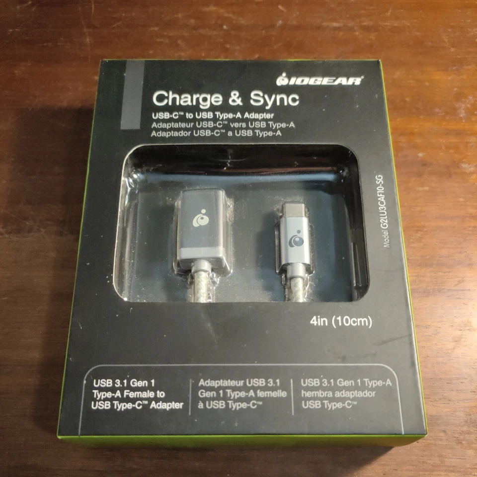 NIB NEW IOGEAR USB 3.0 Type-C Male to Type-A Female Charge & Sync Adapter - Image 1 of 4