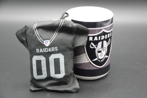 Raiders Coffee Mug and jersey-shaped packable reusable bag Cover