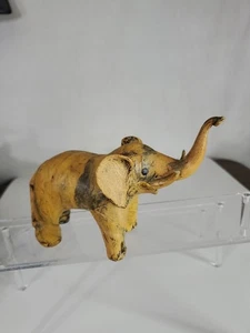 Vintage HAND MADE ELEPHANT 6"x4" MADE WITH CRUSHED OYSTER SHELLS - Picture 1 of 9